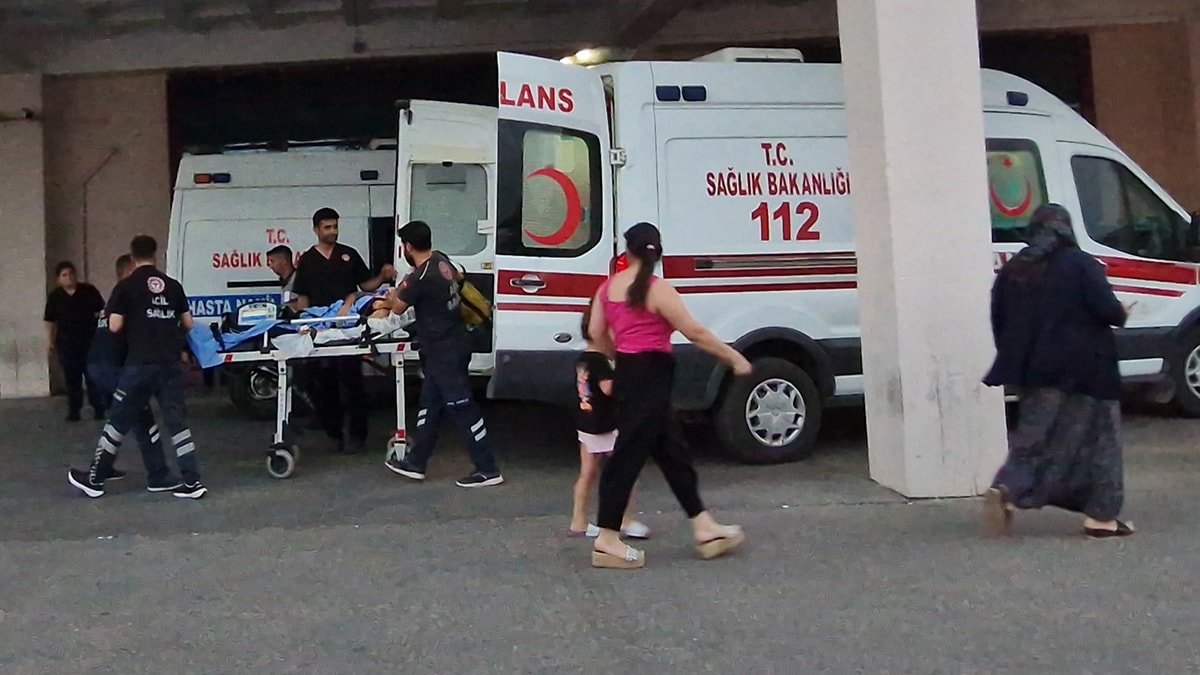 Amca ve yeğeni girdikleri kuyuda zehirlendi