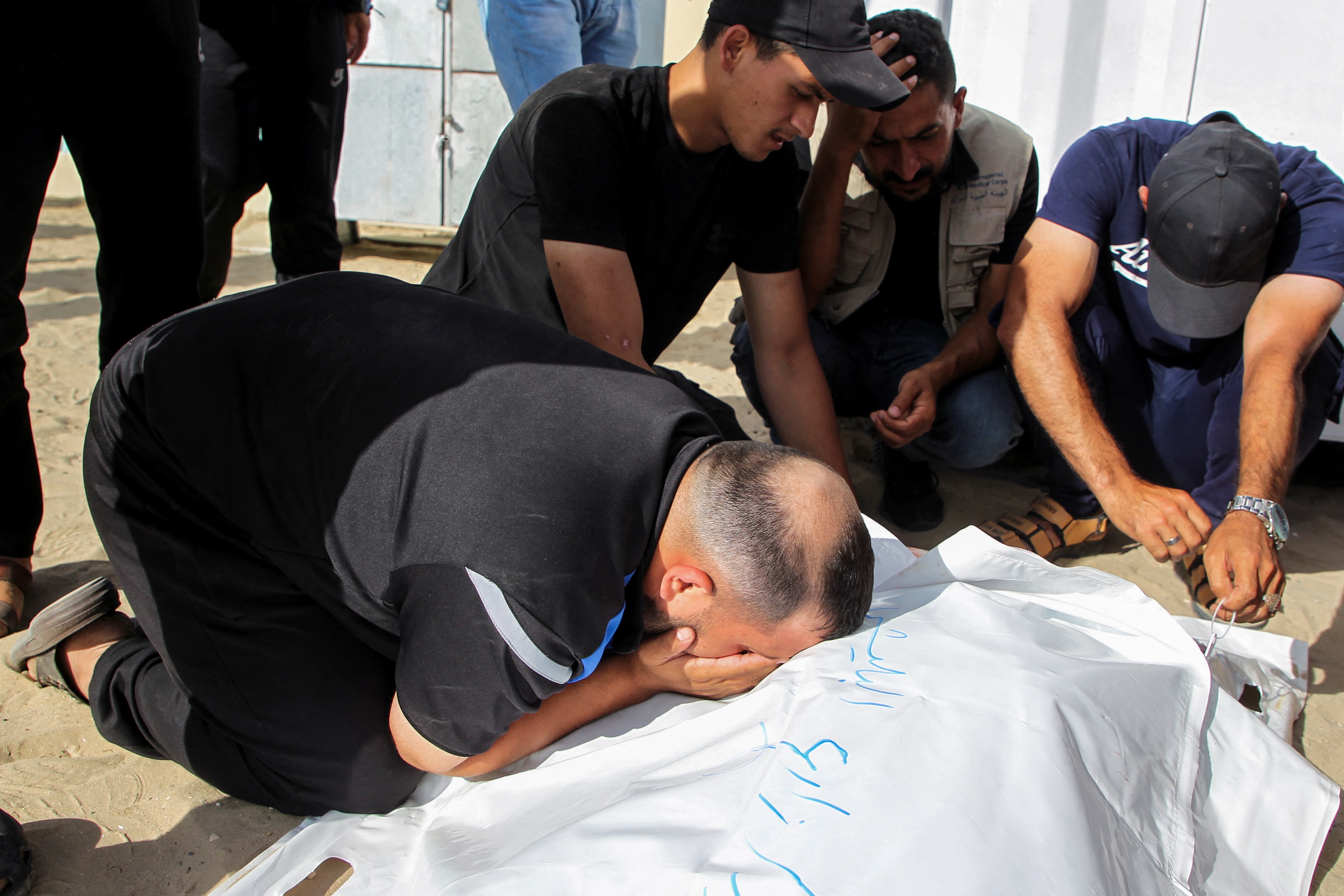 Ateşkes açıklaması sonrası Netanyahu'dan 'savaşa devam' çıkışı