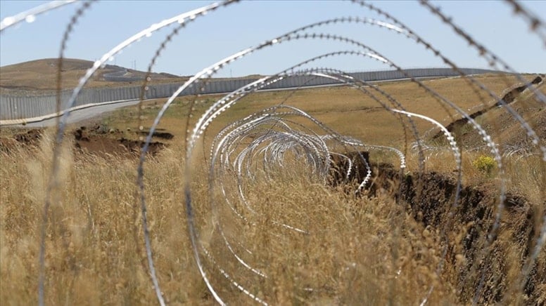 Sınırlarda terör örgütü mensubu 5 kişi yakalandı