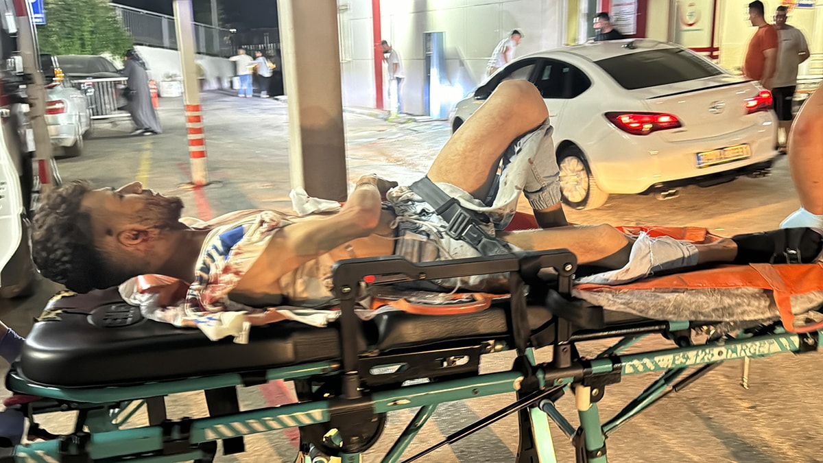 Suriye uyruklu kişi kazara kendini başından vurdu