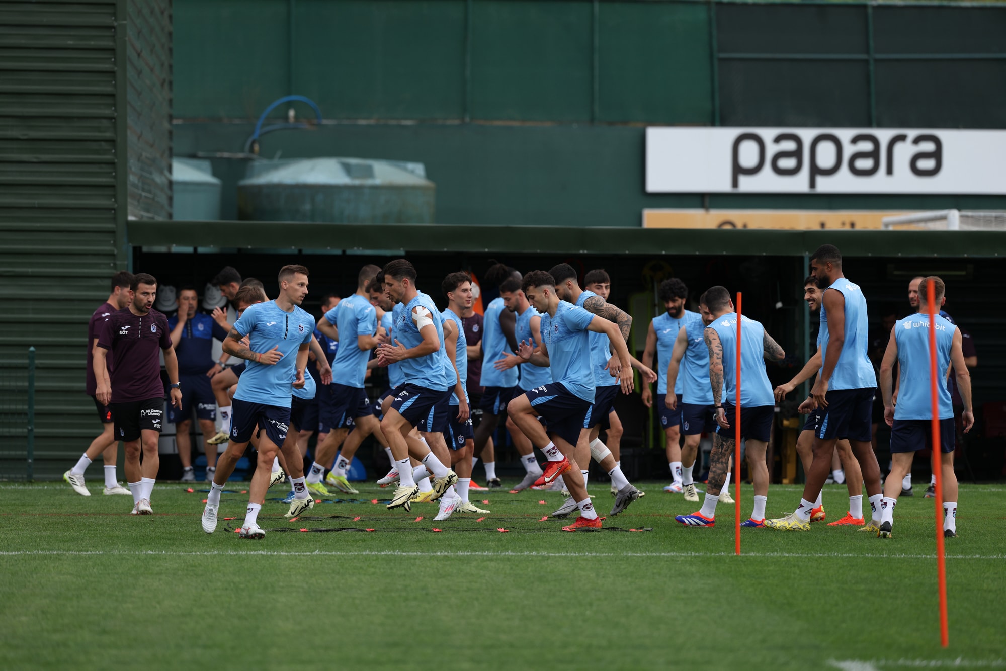 Trabzonspor'un yeni transferi ilk antrenmanlarına çıktı