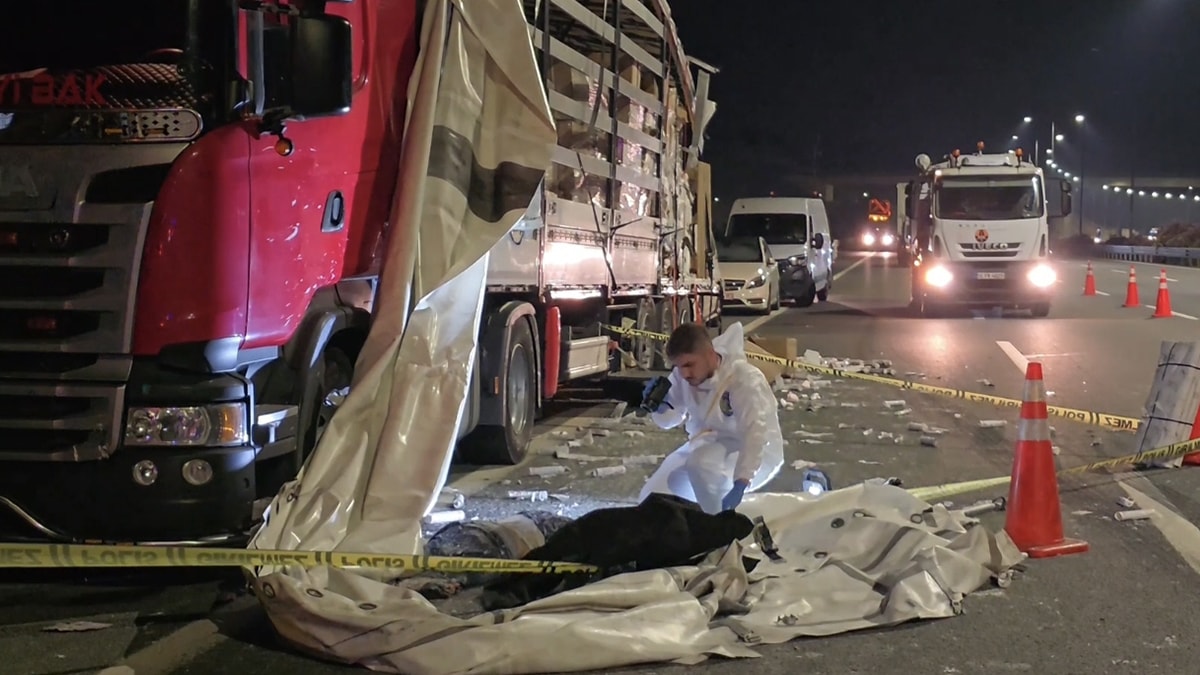 Lastiği patladı, sağa çekti, can verdi