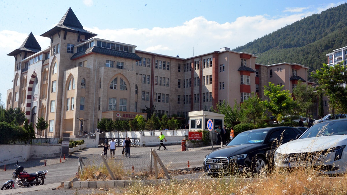 35 kişiye mezar olan Ezgi Apartmanı davasında 'reddi hakim' talebi