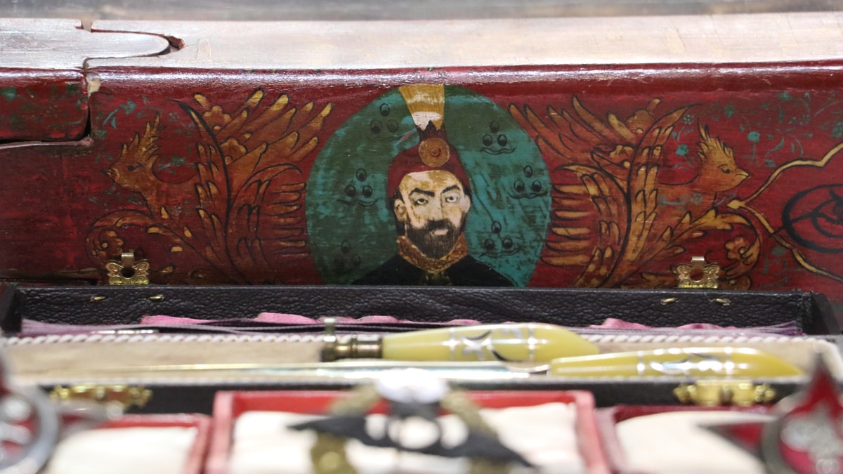 Sultan Abdülaziz'in 152 yıllık fermanı kaçakçılardan kurtarıldı