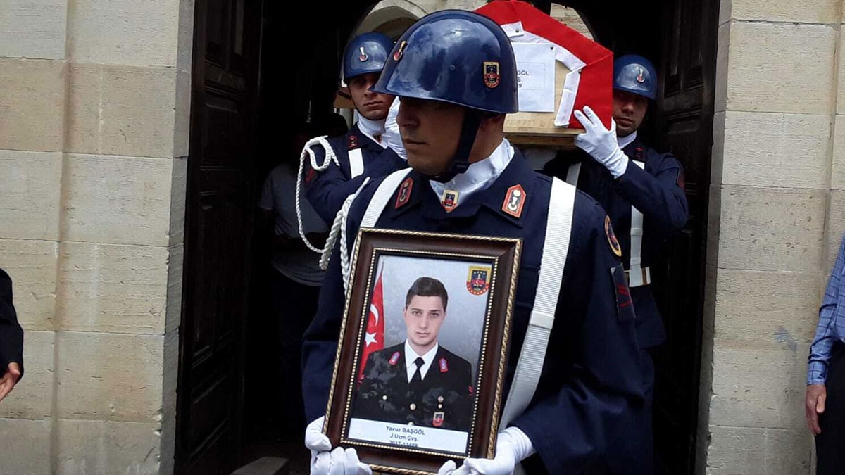 27 yaşındaki uzman çavuş kalp krizinden vefat etti