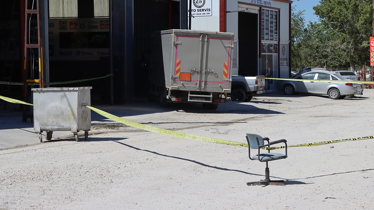 4 ton patlayıcı yüklü... Alarm verildi