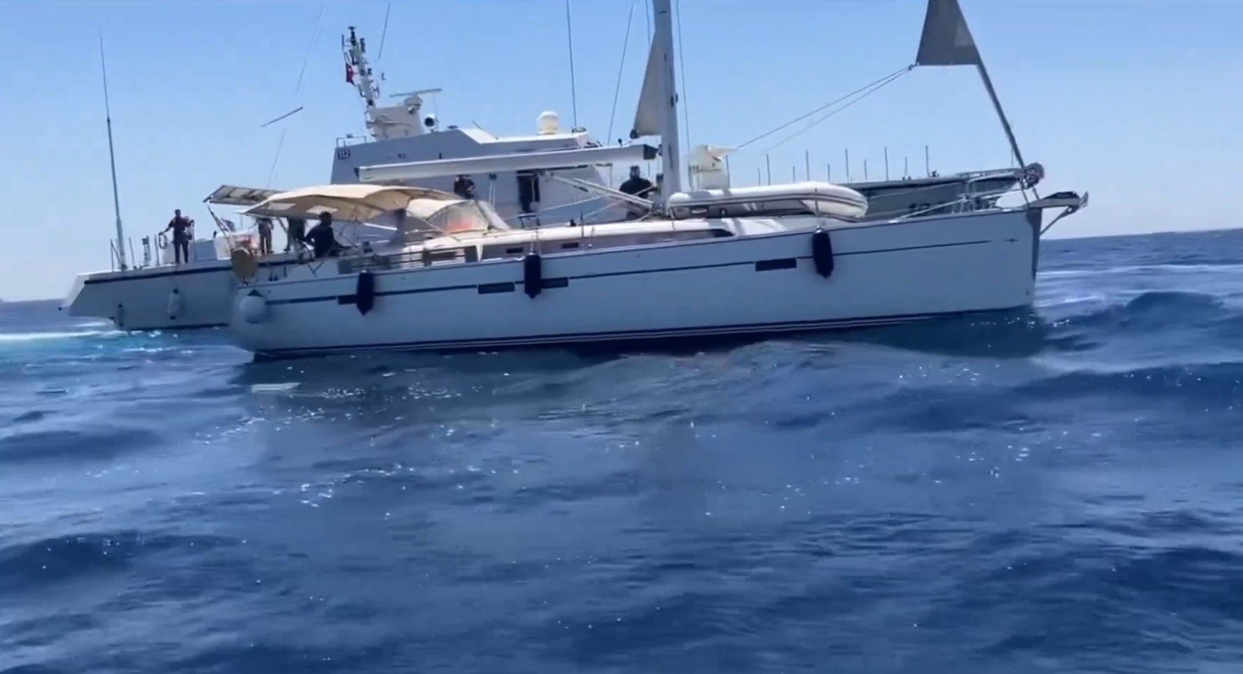 FETÖ'cüler yelkenli yatta yakalandı