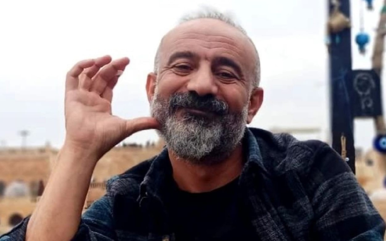 Haber alınamayan matematik öğretmeni, evinde ölü bulundu