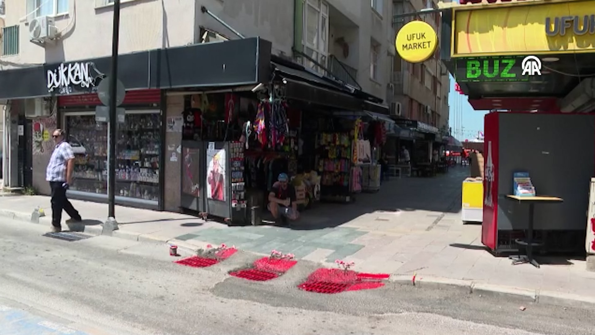 İzmir'deki elektrik kaçağı faciasına tepkiler sürüyor: Kırmızıya boyadılar...