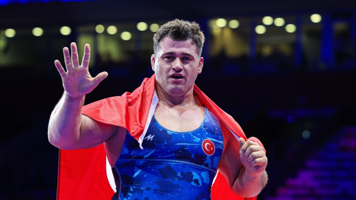 Rıza Kayaalp'e Olimpiyat öncesi büyük şok! Askıya alındı