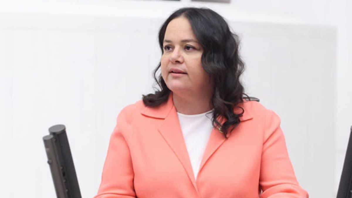 Vergi teklifini sunan AKP'li vekil, vergi vermediğini kabul etti