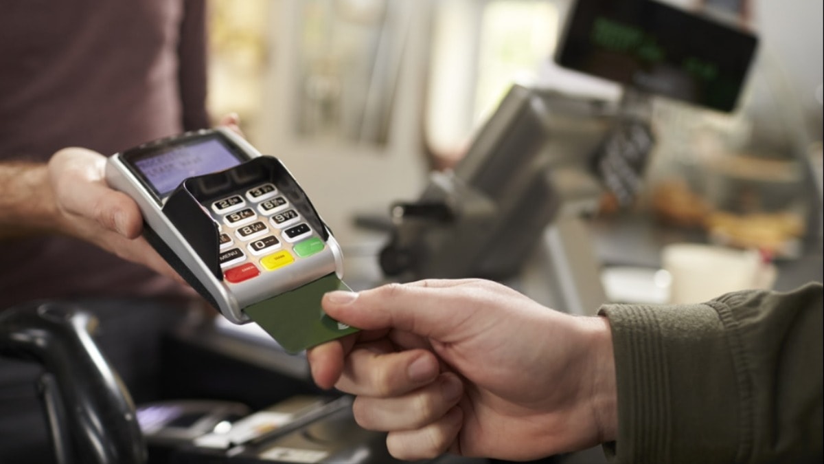 Enflasyon kart borcunu şişirdi