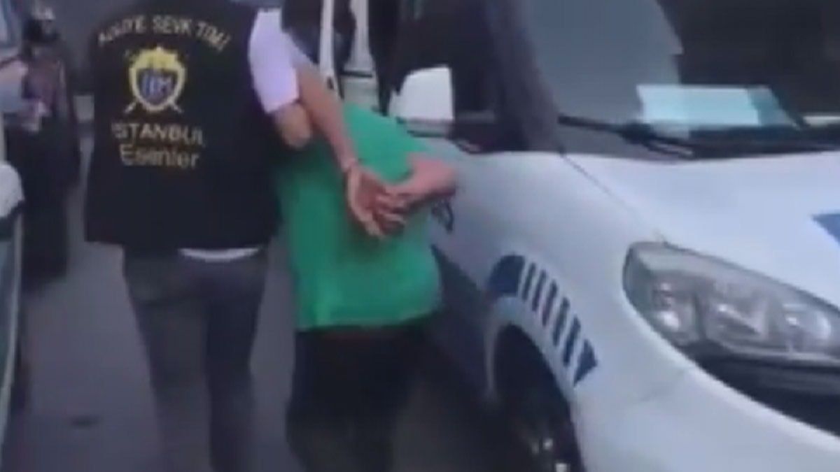 Parkta taciz dayağı