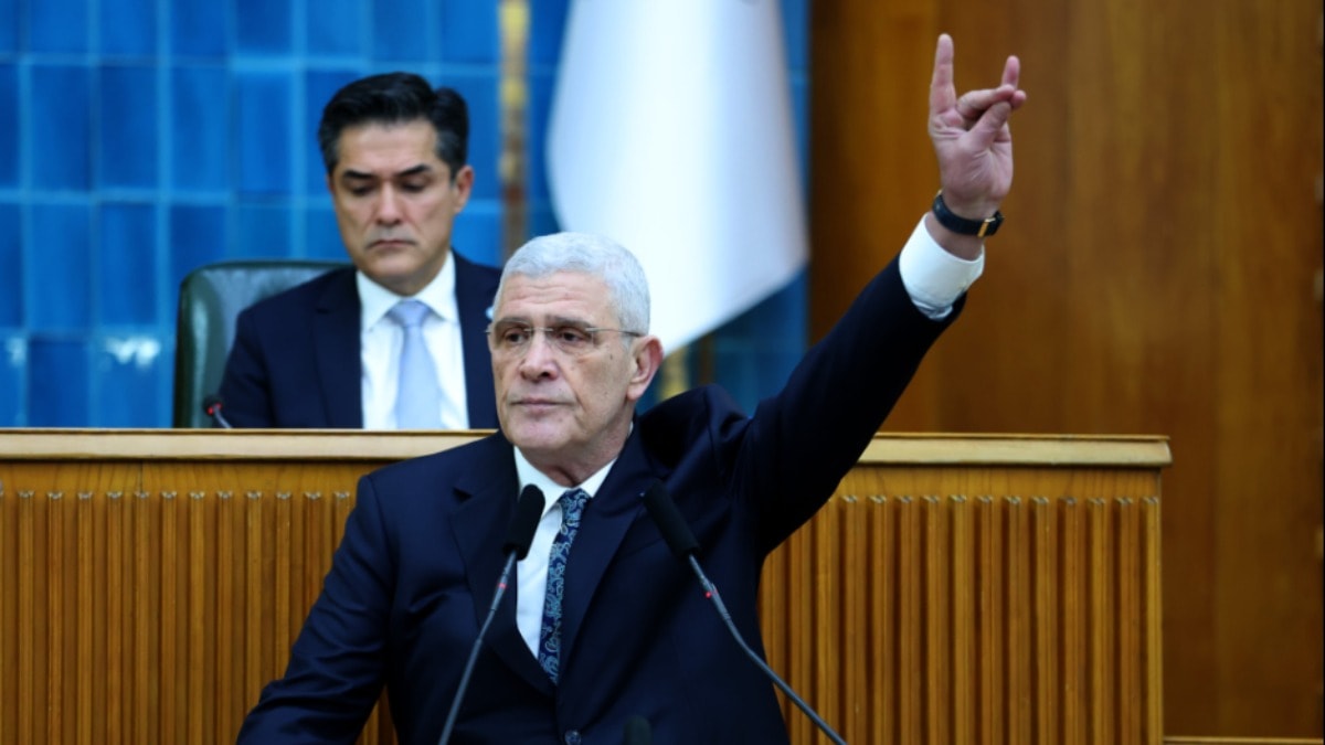 Dervişoğlu: Merih Demiral'ı alnından öpüyorum