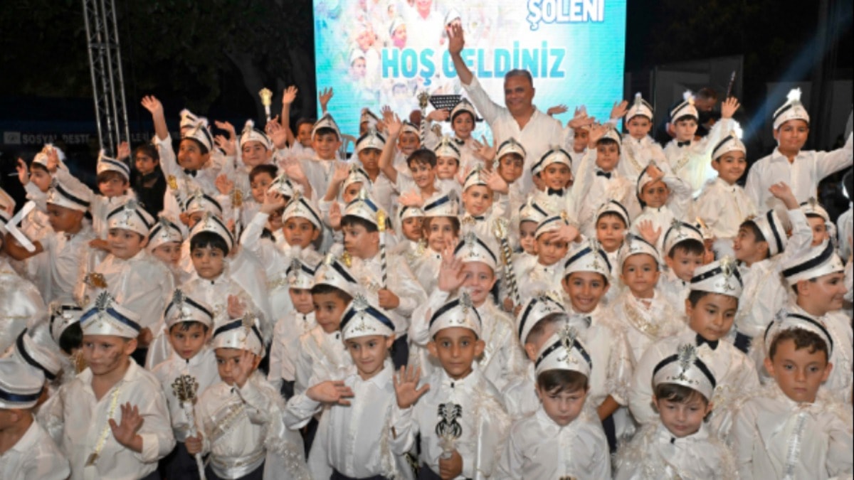 Muratpaşa Belediyesi’nden sünnet şöleni