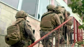İzmir'de FETÖ/PDY operasyonu: 9 gözaltı