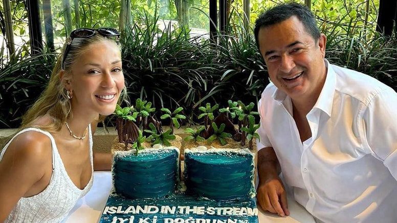 Acun Ilıcalı sevgilisinin doğum gününü kutladı, herkes o detaya takıldı