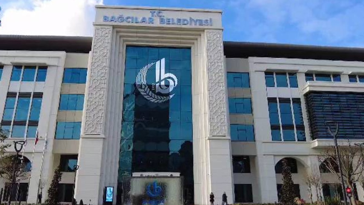 Tasarruf havada kaldı: AKP’li belediyeden AKP’li isme 2 milyon TL’lik top ihalesi