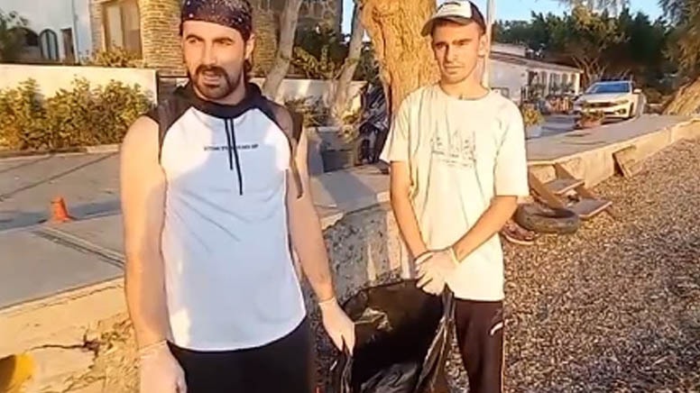 Üniversiteli öğrenciler Bodrum'da çevreyi pırıl pırıl yaptı