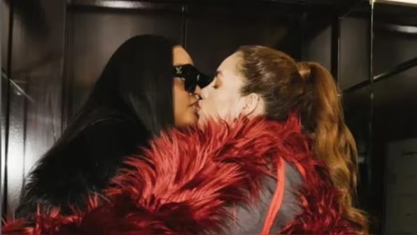 Devlet başkanının kızı, eşcinsel olduğunu açıkladı