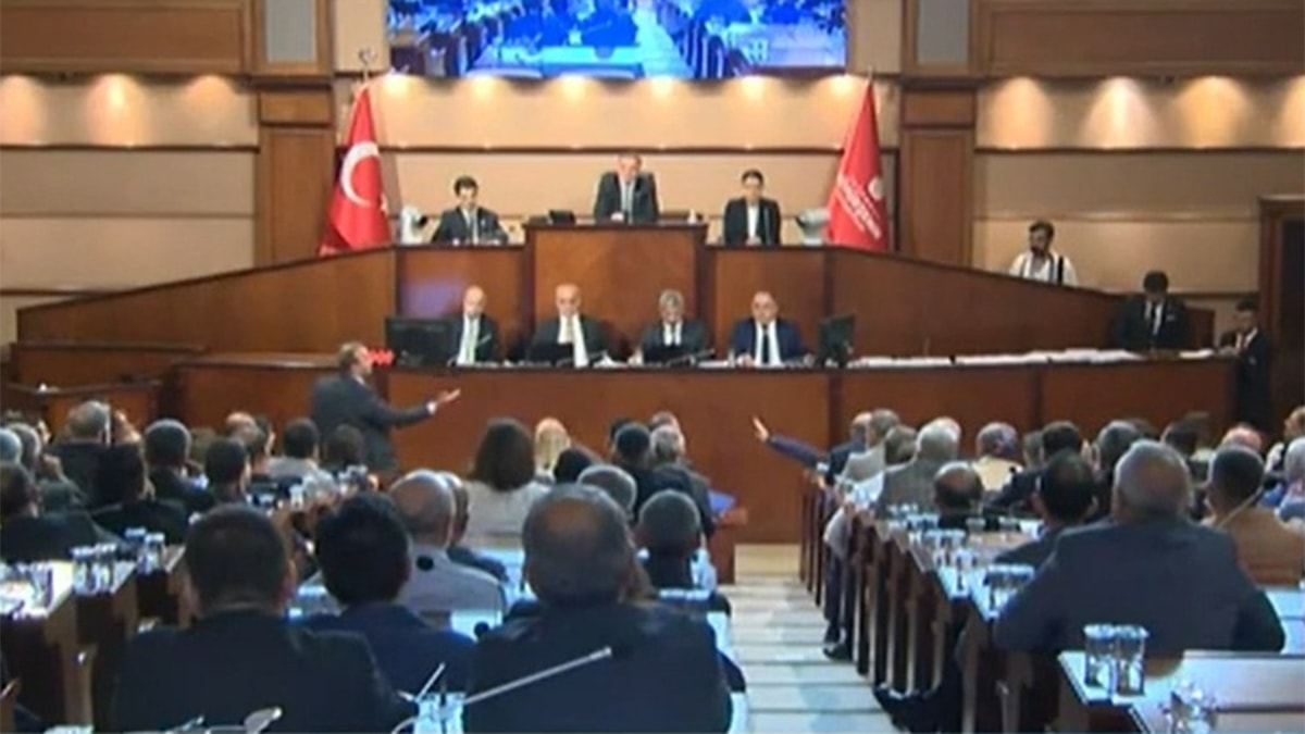 İBB kentteki gazete büfelerini 10 yıllığına ihaleye çıkaracak