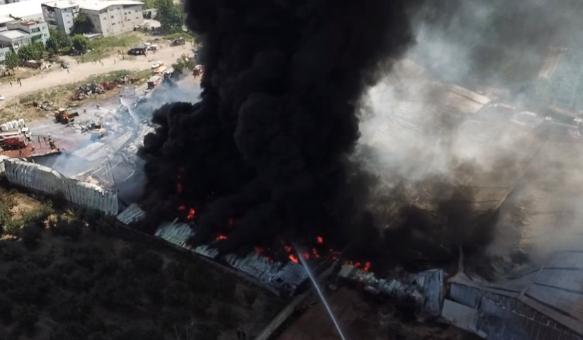 5 fabrika ve 1 depoyu kül eden yangını sorumlusu: Afrika sıcakları