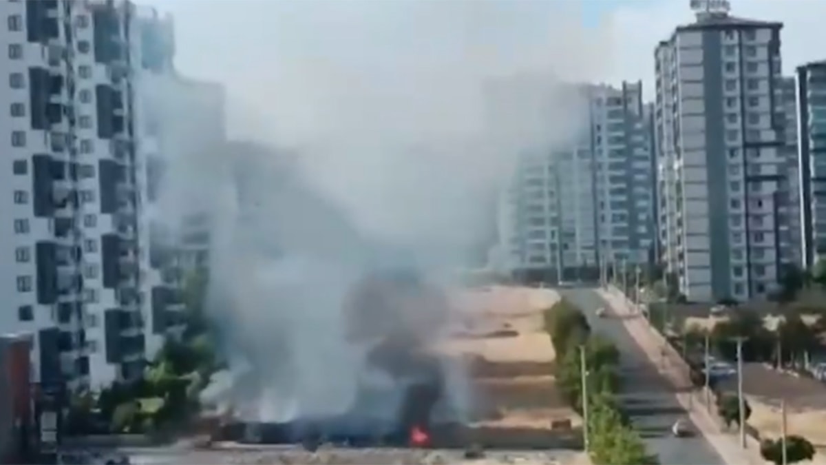 Diyarbakır'da anız yangını