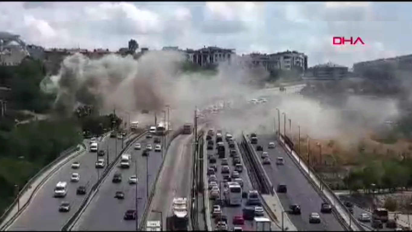 Küçükçekmece'de cemevinde yangın