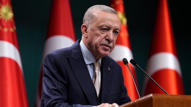 Cumhurbaşkanı Erdoğan, Azerbaycan ve Pakistan liderleriyle görüştü