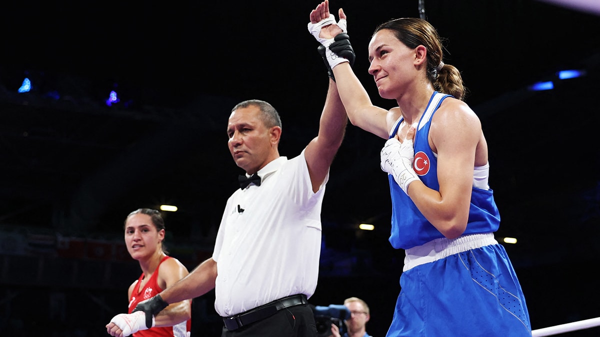 Hatice Akbaş Paris 2024'te çeyrek finale yükseldi!