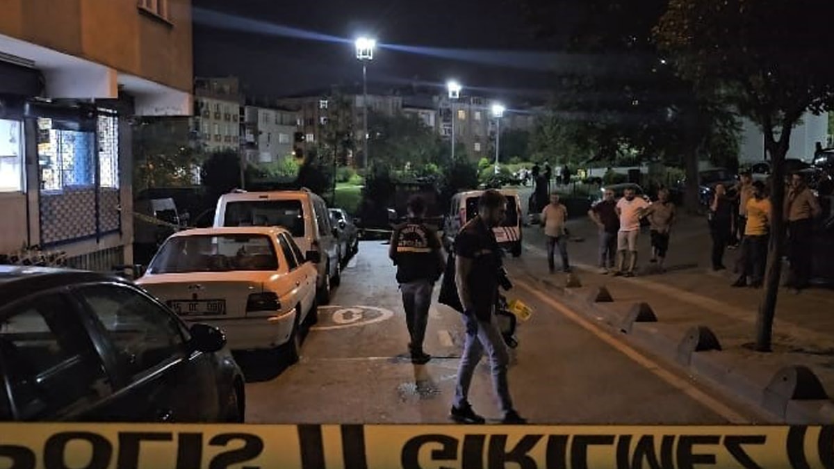 Esenler'de kahvehaneye silahlı saldırı