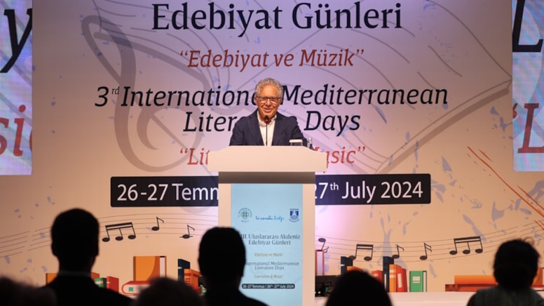 Akdeniz Edebiyat Günleri’ne yıldız yağdı