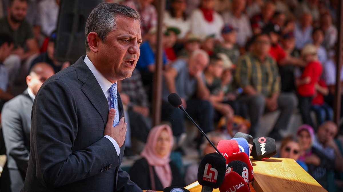 Özgür Özel'den Başbağlar çağrısı