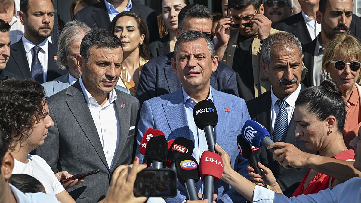 Özel'den Kılıçdaroğlu'na yanıt: Hiçbir zaman birinci partinin lideri olmadı