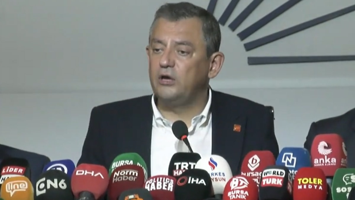 Özgür Özel: Belediyelere mali darbe girişiminde bulunuluyor