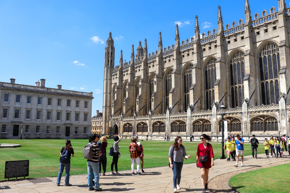İngiliz üniversitelerinde iflas korkusu: 900 yılda ilk olabilir