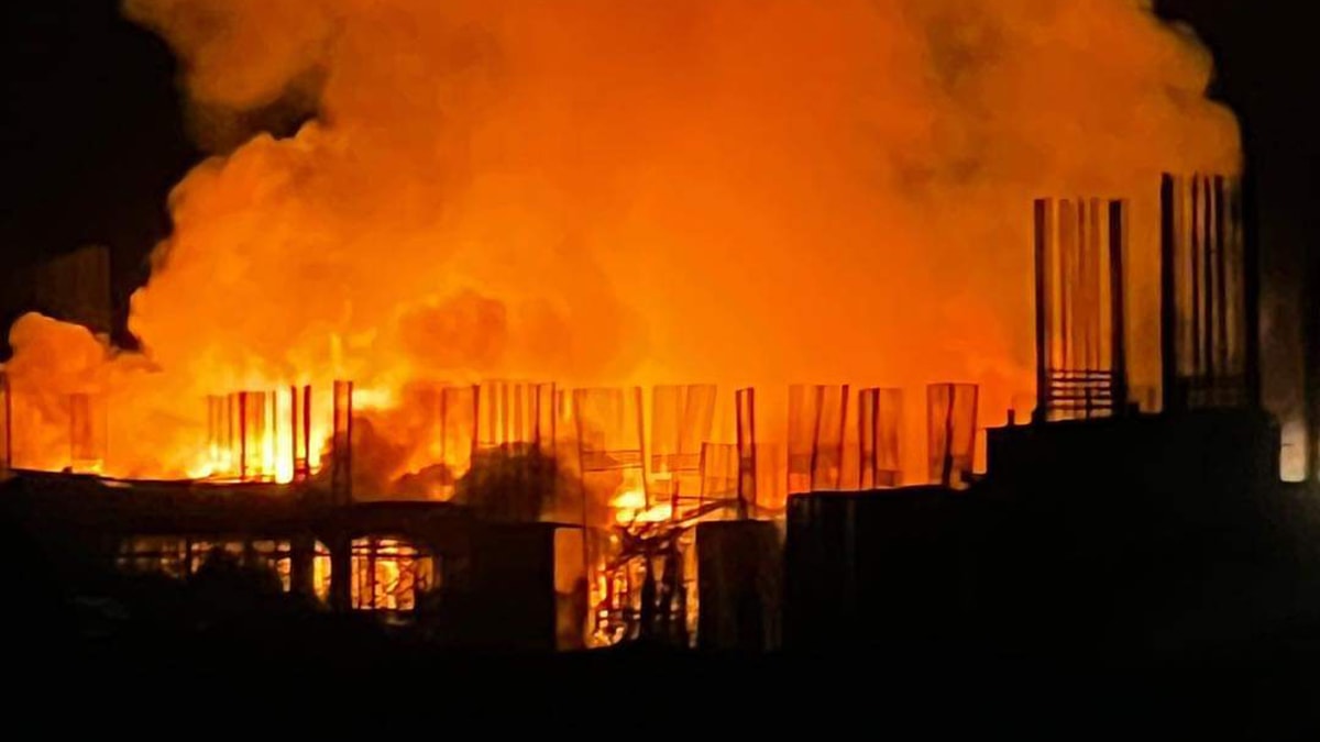 Yapımı süren devlet hastanesinde yangın