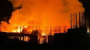 Yapımı süren devlet hastanesinde yangın
