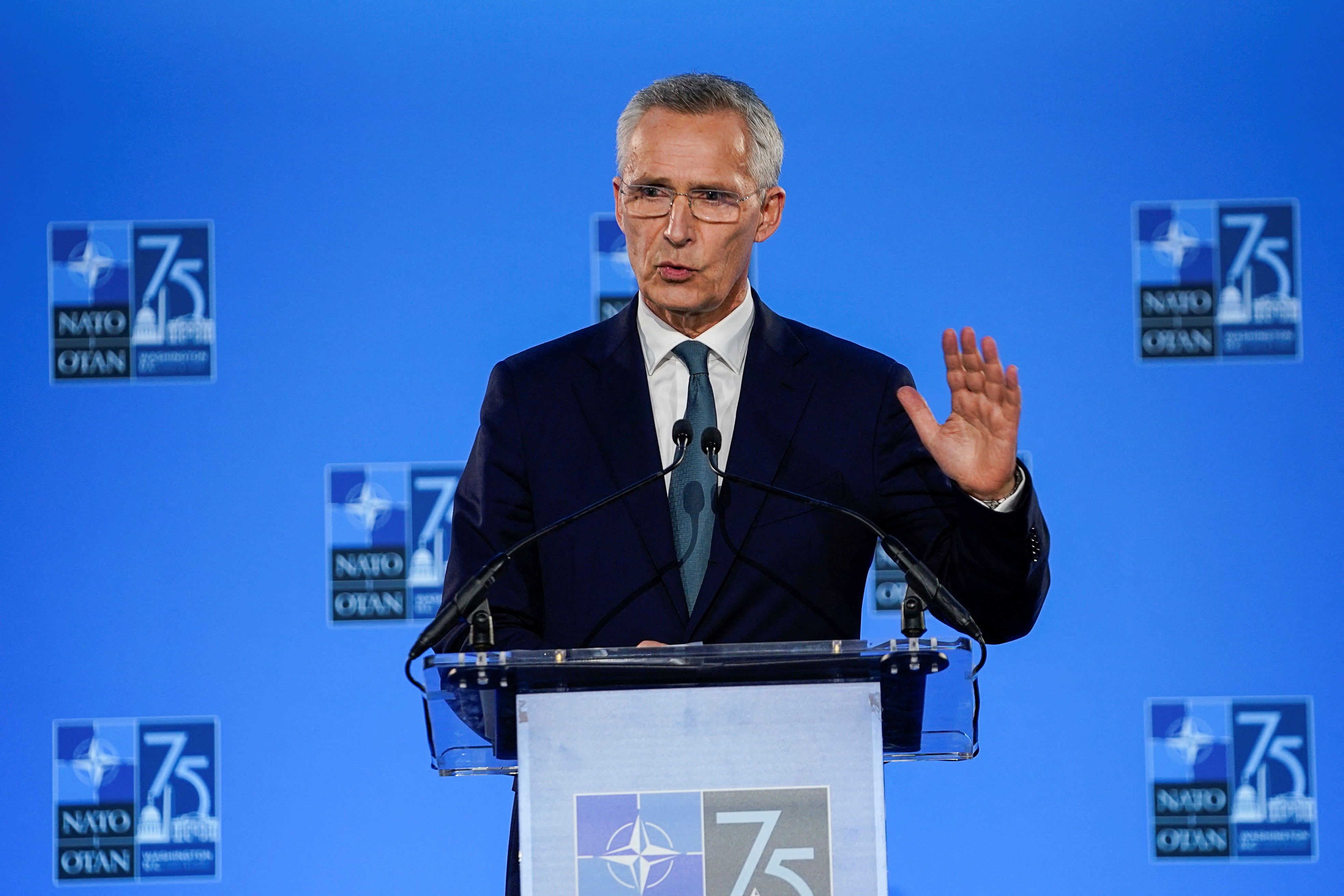 NATO Genel Sekreteri Stoltenberg: Rusya'nın bizi yıldırma çabaları ters tepiyor