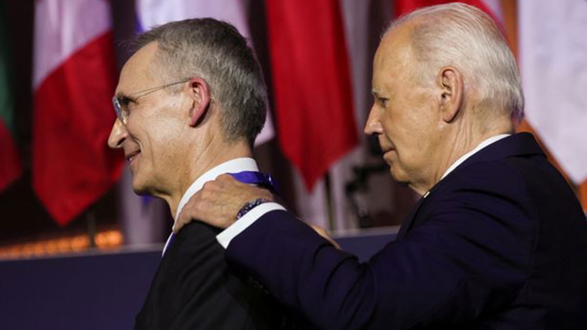 NATO zirvesinde Rusya mesajları