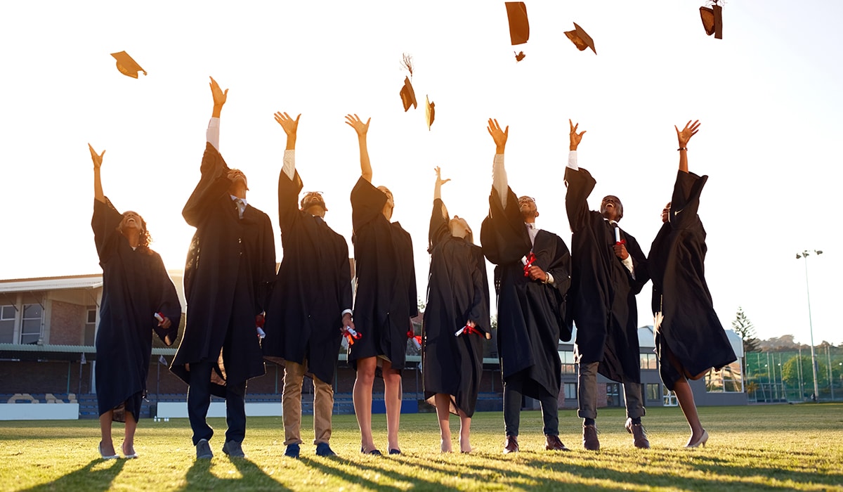 50 bin üniversite öğrencisi 200 üniversiteye karne verdi