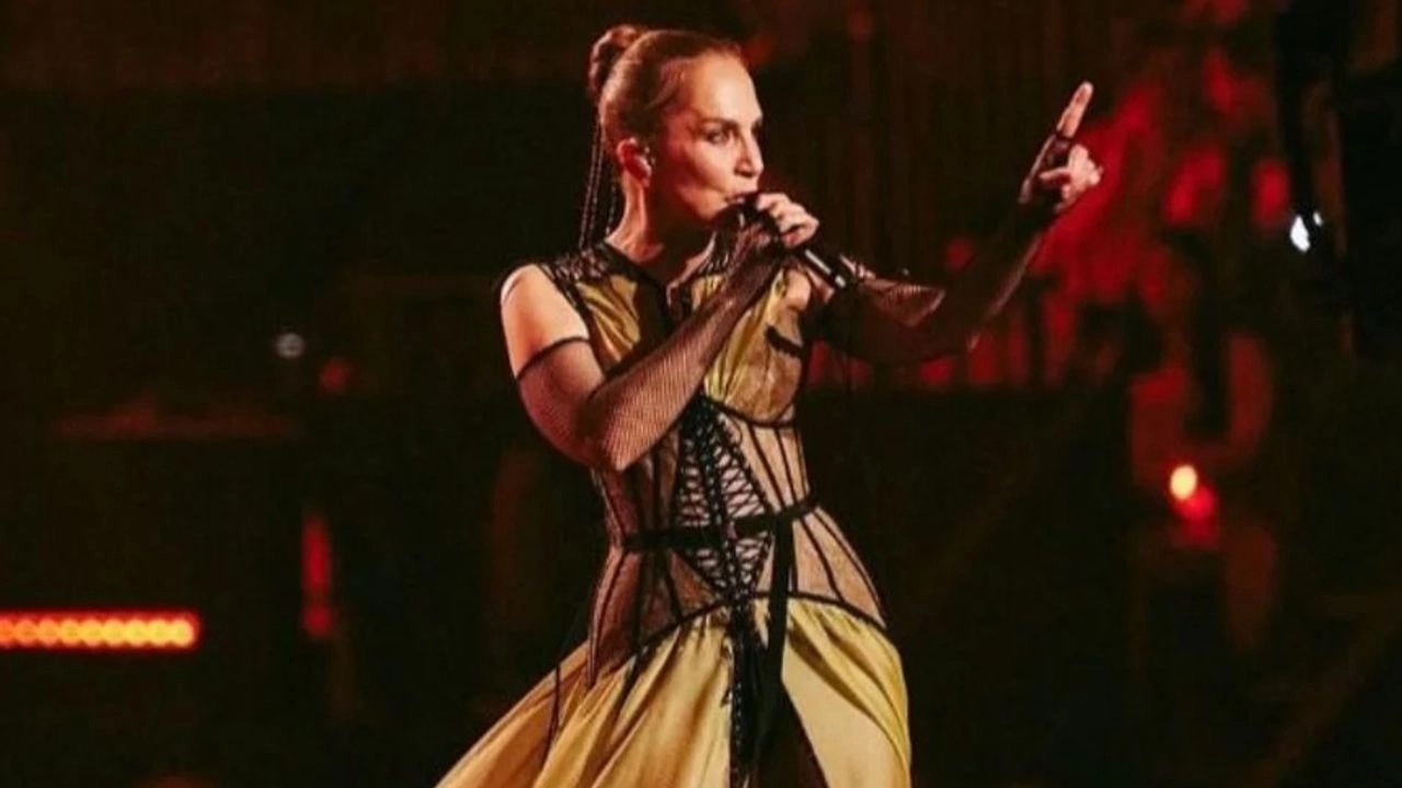 Sertab Erener'den AKP'ye ötanazi tepkisi