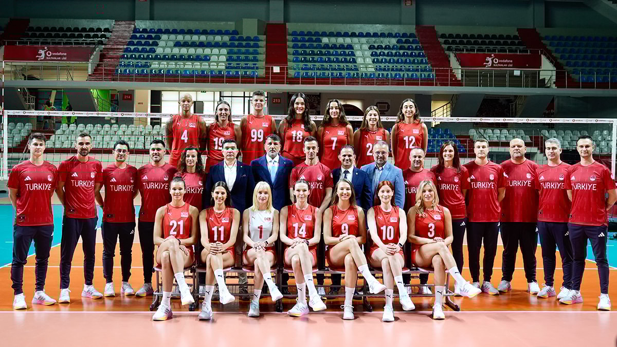 Filenin Sultanları olimpiyat kadrosunda değişiklik yaptı: Tuğba Şenoğlu çıktı, İlkin Aydın girdi