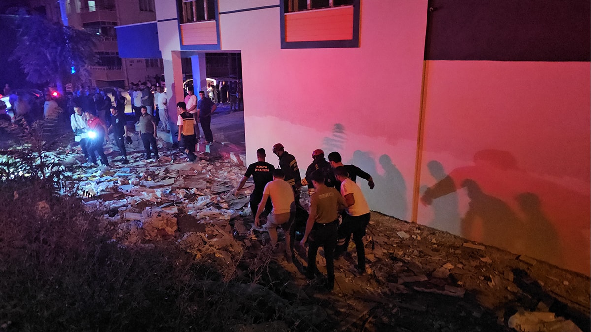 Asansör boşluğuna düşen 19 yaşındaki işçi yaşamını yitirdi