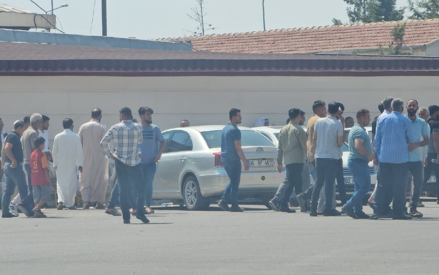 Husumetli aileler çatıştı: Oğul öldü, baba yaralandı