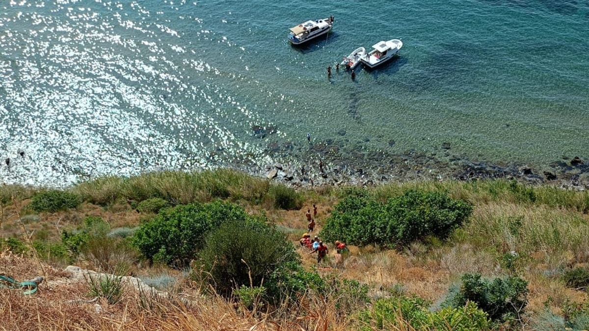 30 metre yükseklikteki uçurumdan düştü