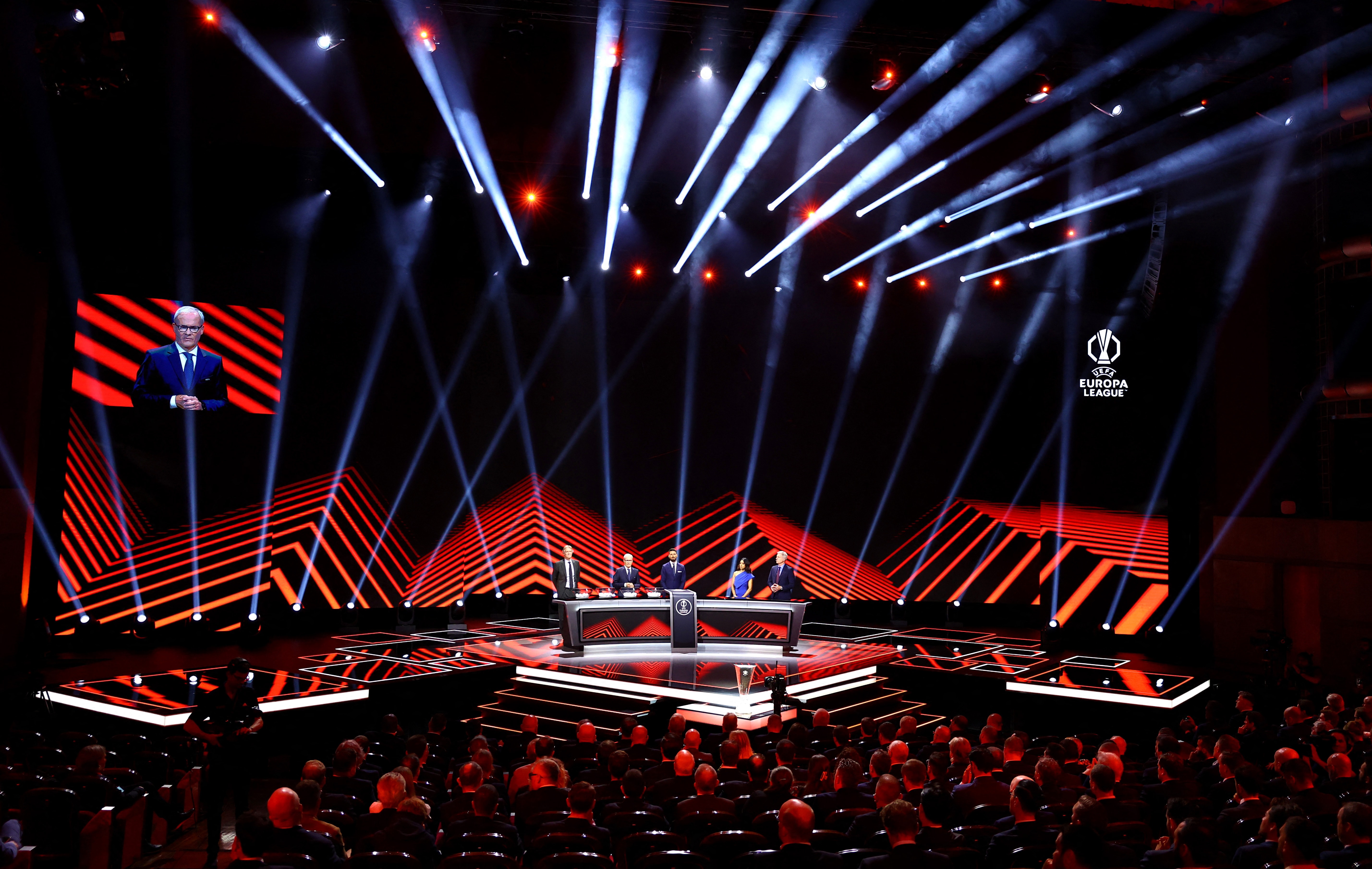 UEFA Avrupa Ligi'den Galatasaray Fenerbahçe ve Beşiktaş'ın fikstürleri açıklandı