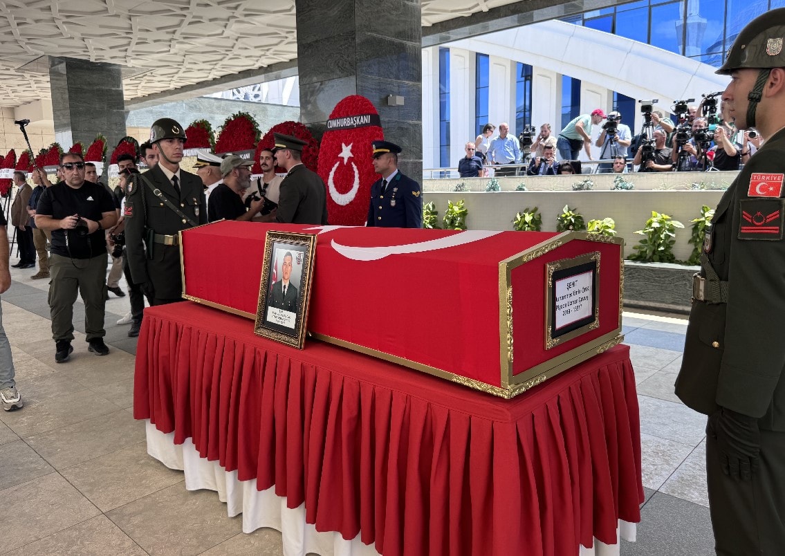 EYP infilak etmişti... Şehit Uzman Çavuş, son yolcuğuna uğurlandı