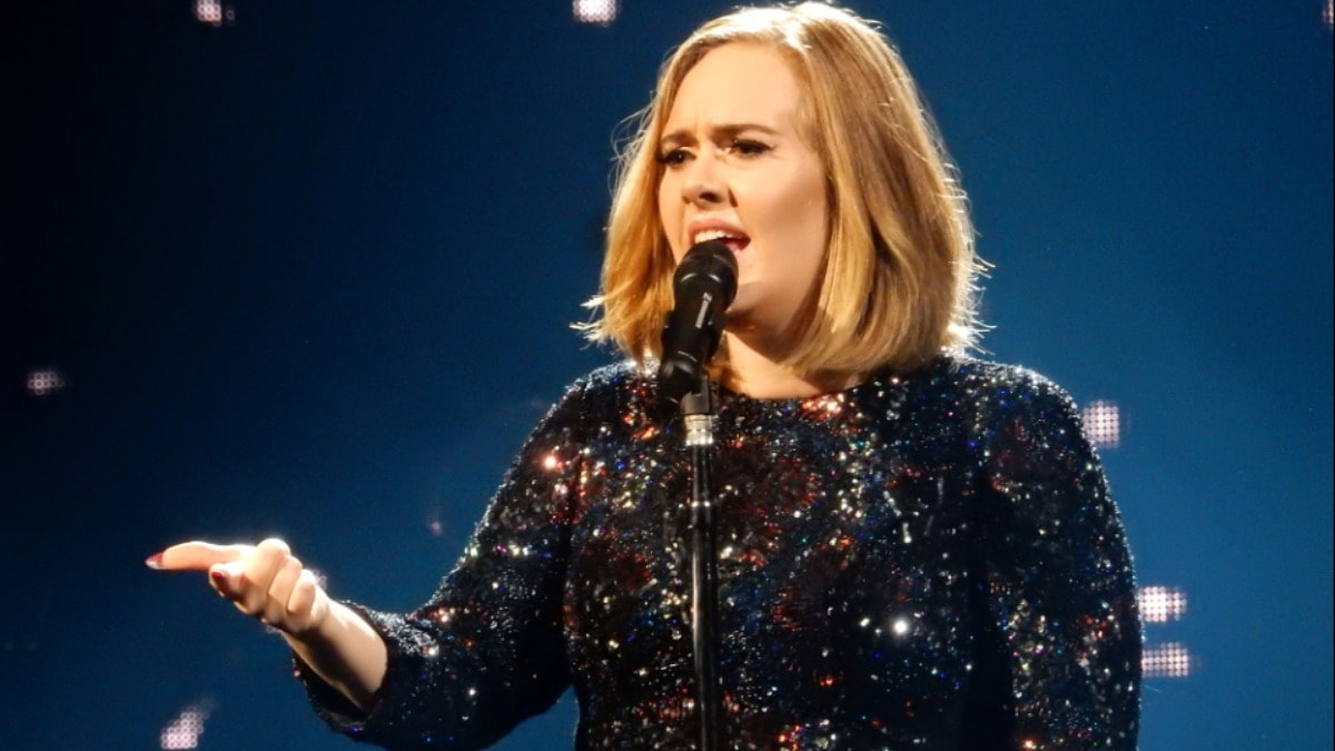 Osmanlı hanedanının kızının başı komşularıyla dertte: Sebebi Adele'in "perili ev" söylentisi