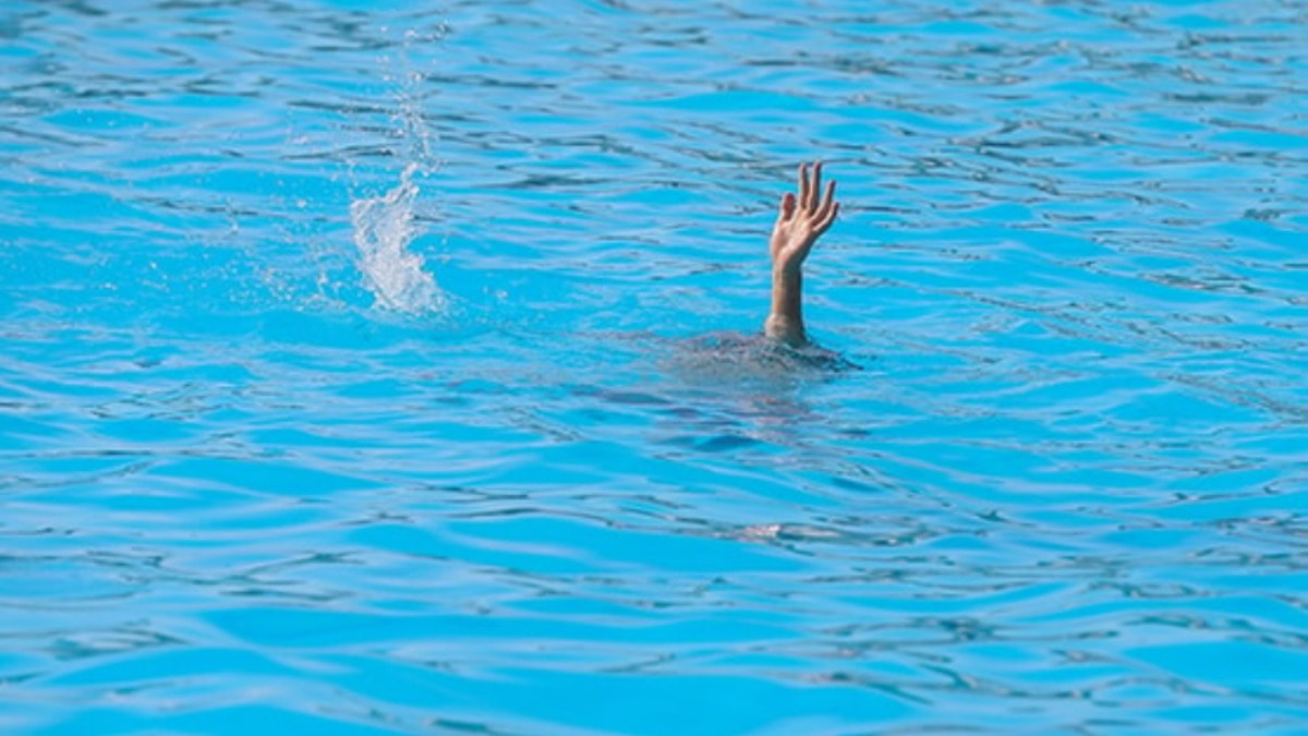 Bakırköy’de denize giren kişi boğuldu